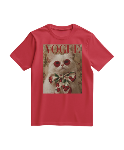 Camiseta vermelha Velvet Cherry da Camalestore, t-shirt de tecido macio com estampa de cereja, vista frontal.
