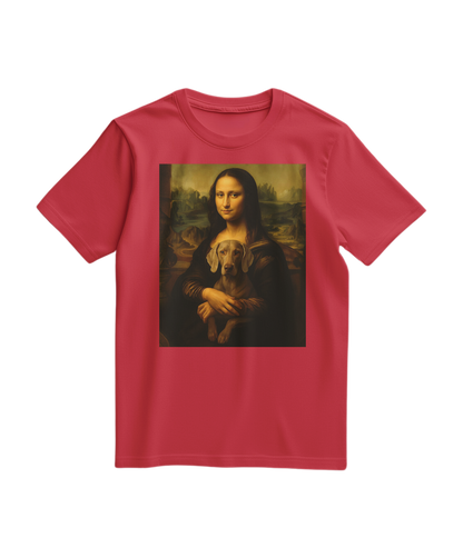 Camiseta vermelha Mona Wei da Camalestore, com design casual, feita de algodão, exibida em fundo branco.