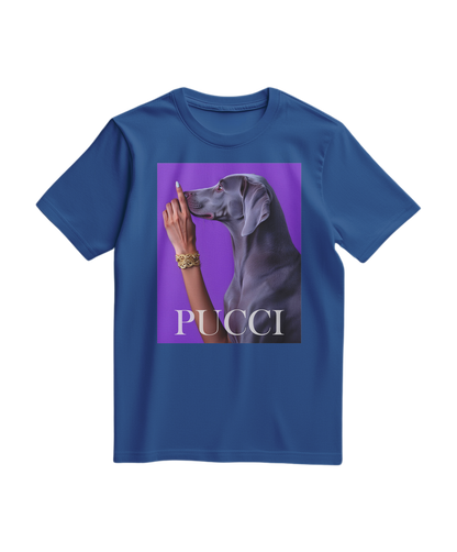 Camalestore T-shirt Pucci Violet, camiseta de tecido azul royal com estampa colorida, vista frontal sobre fundo branco.
