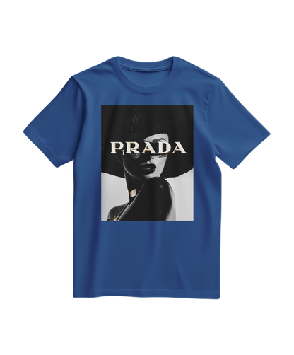Camiseta azul royal Shadow Couture Muse da Camalestore, com design moderno e corte confortável, exibe detalhes na frente.