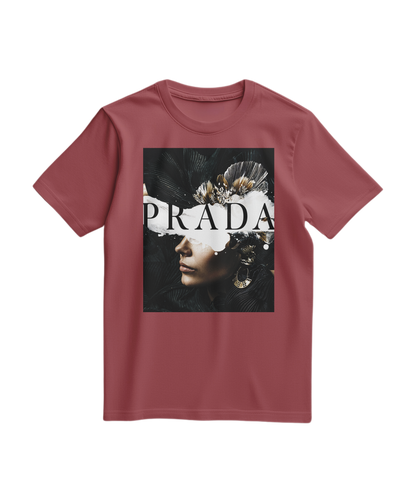 Camalestore T-shirt Shadow Muse em terracota, com estampa moderna, tecido confortável e corte casual para looks diários.