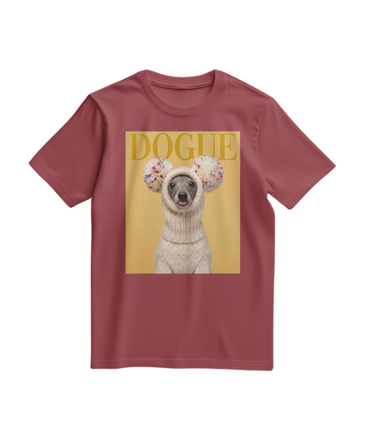 Camiseta Dogue Balaclava da Camalestore, tecido terracota com estampa moderna, vista frontal da camiseta em detalhe.