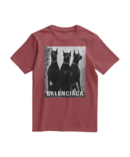 Camalestore camiseta Sentinel Vanguard Noir de cor terracota, com design gráfico na frente, tecido confortável e ajuste casual.