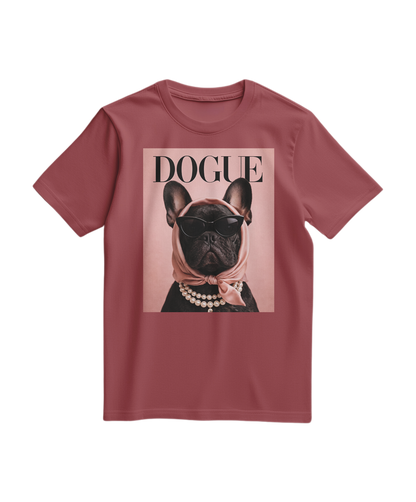 Camiseta terracota The Frenchie Muse da Camalestore, com estampa de um francês, vista de frente.