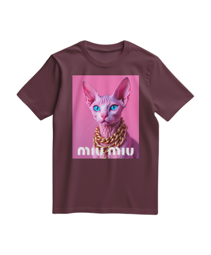 Camiseta rosa com detalhes dourados Sphynx, t-shirt da marca Camalestore, vista frontal com design elegante.
