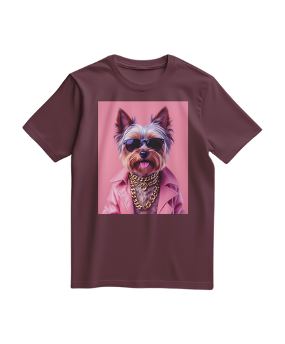 Camiseta Camalestore Yorkie Street Icon, T-shirt vinho com estampa de cachorro Yorkie e design urbano.