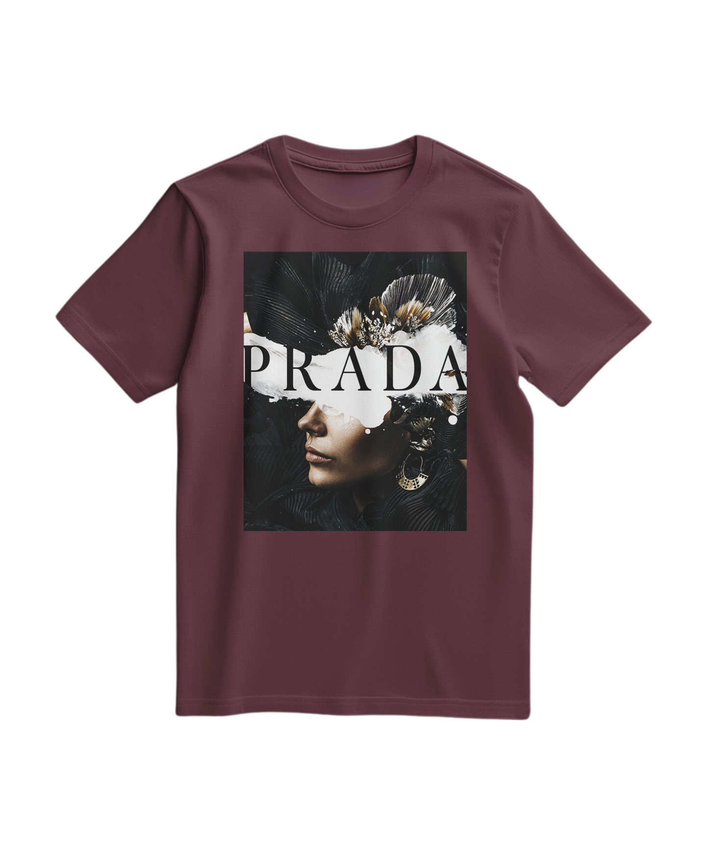 Camalestore T-shirt Shadow Muse de cor vinho, com design estilizado na frente, tecido confortável e ajuste casual.