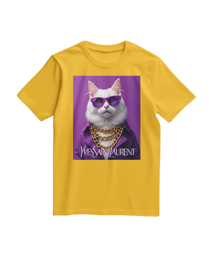 T-shirt amarela Glamour Cat da Camalestore com estampa de gato elegante, confortável e de estilo casual para moda feminina.