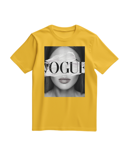 Camalestore T-shirt V Eyes amarela, confortável, com estampa de olhos na parte frontal, modelo casual e moderno.