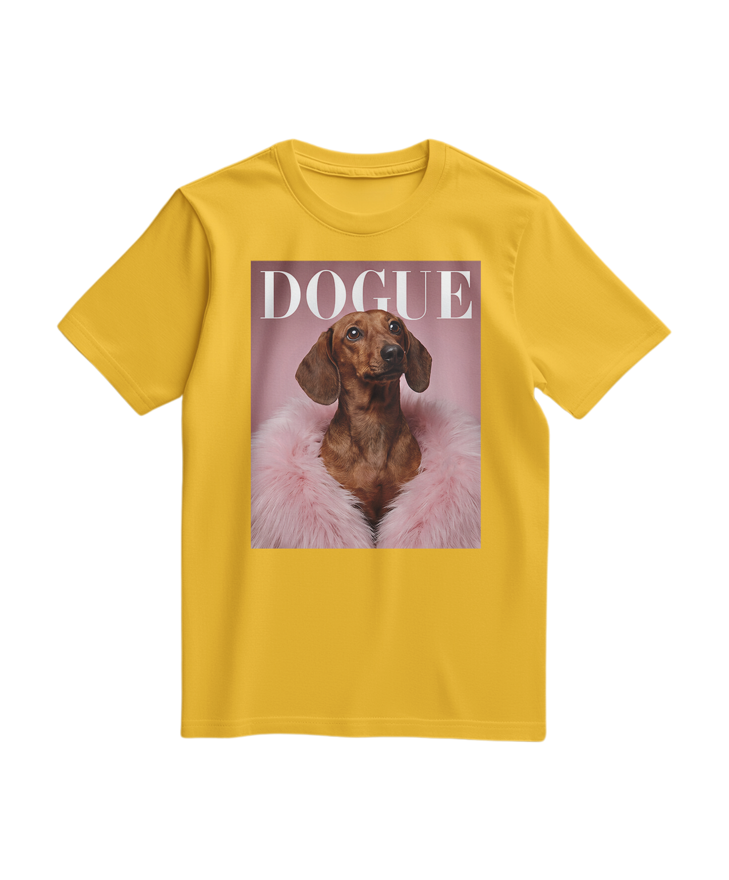 Camiseta amarela Dachshund Muse da Camalestore, com estampa de cachorro Dálmata, vista frontal sobre fundo branco.