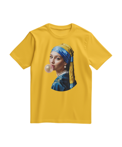 Camalestore T-shirt Pearl Bubble amarelo, camiseta casual de manga curta com detalhe de pérolas, estilo moderno e confortável.