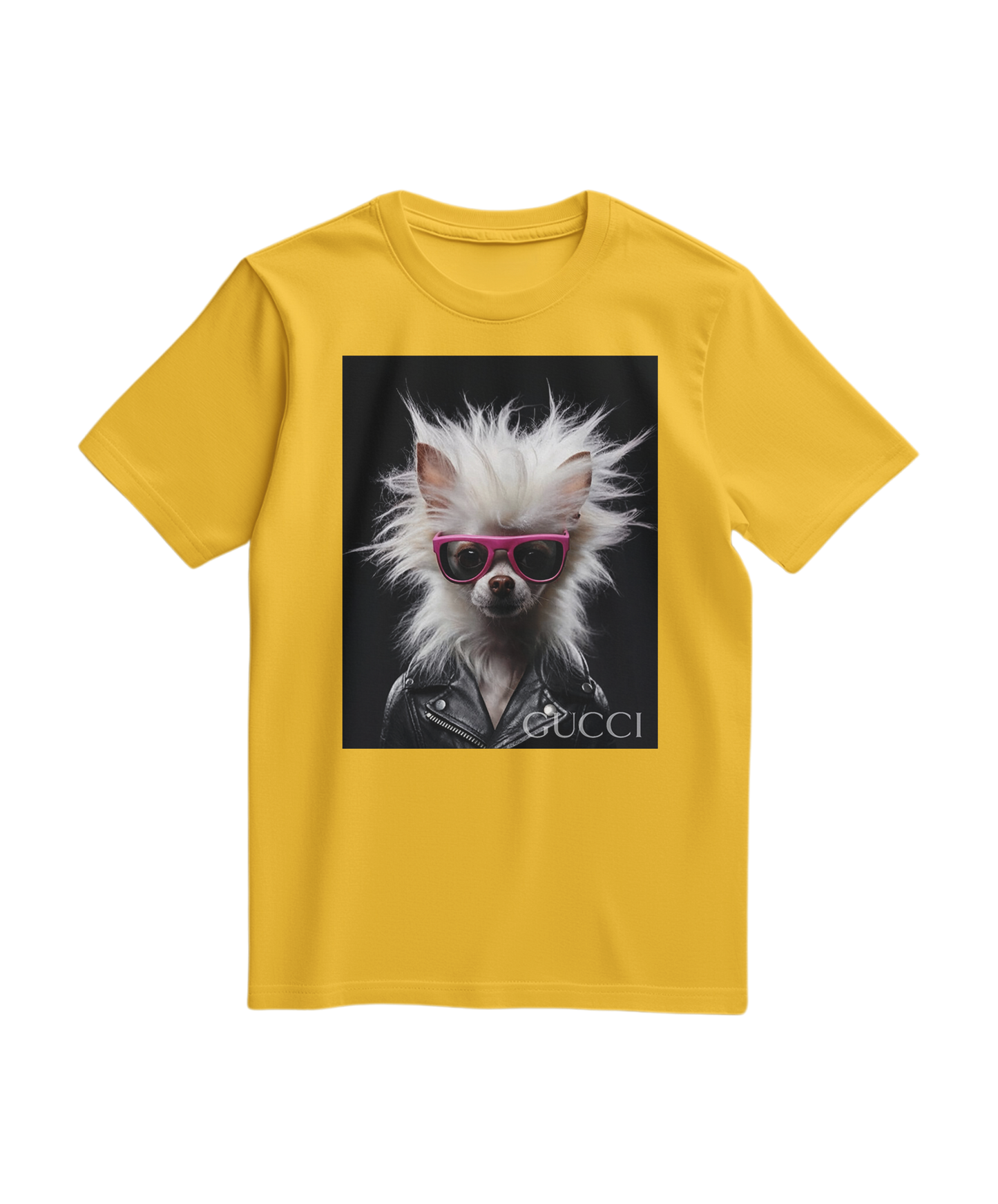 Camiseta Rebel Fur amarela da Camalestore, com estampa estilosa e design casual visível na imagem.