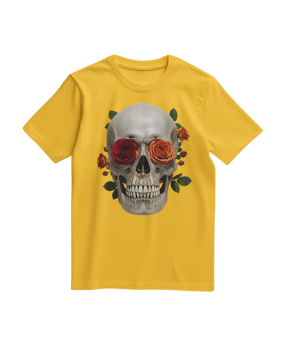 Camiseta Skull Rose amarela da Camalestore com estampa de caveira e rosas, estilo casual e moderno.