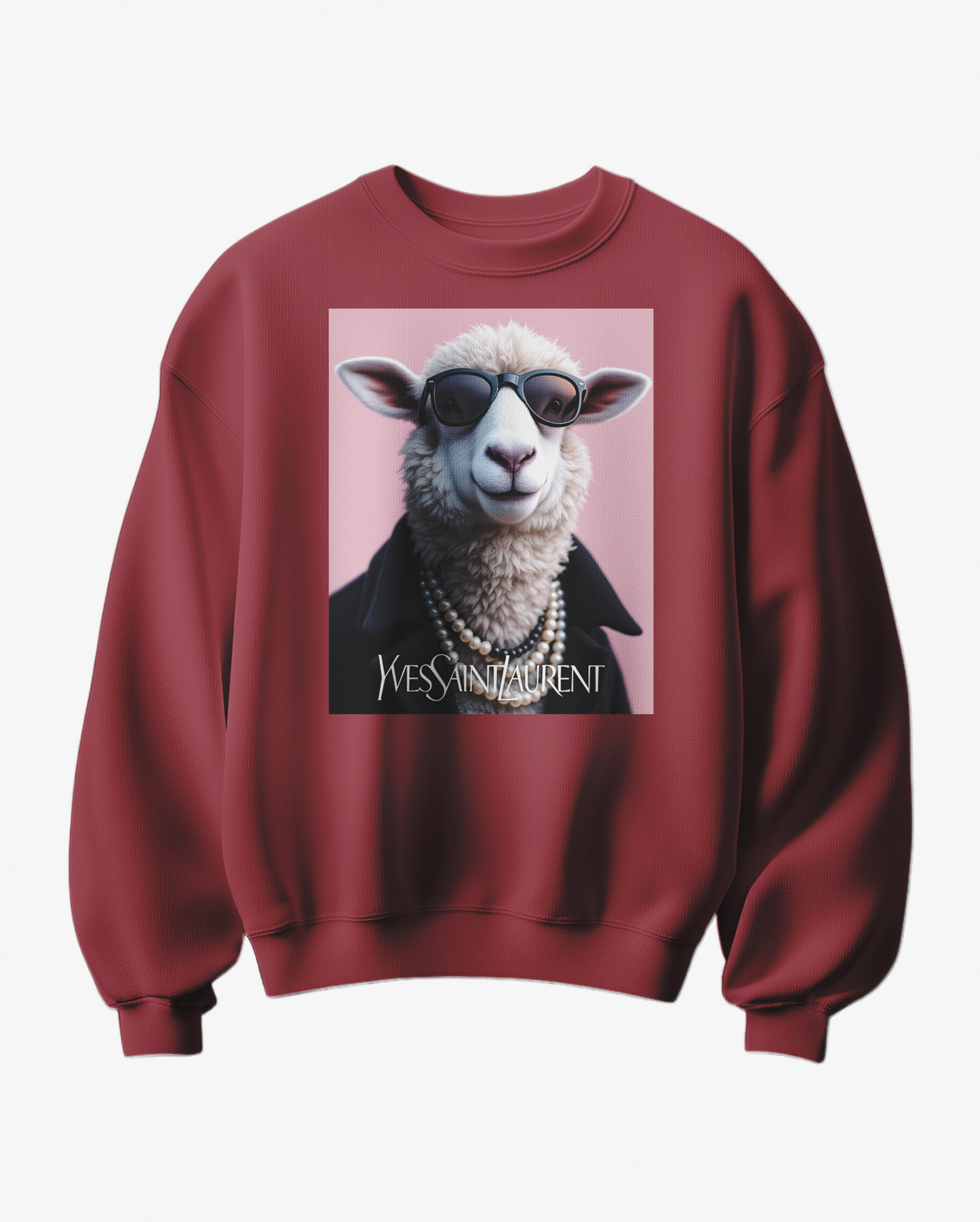 Sweatshirt Saint Sheep da Camalestore com estampa de ovelha, confortável e casual, em cores neutras.